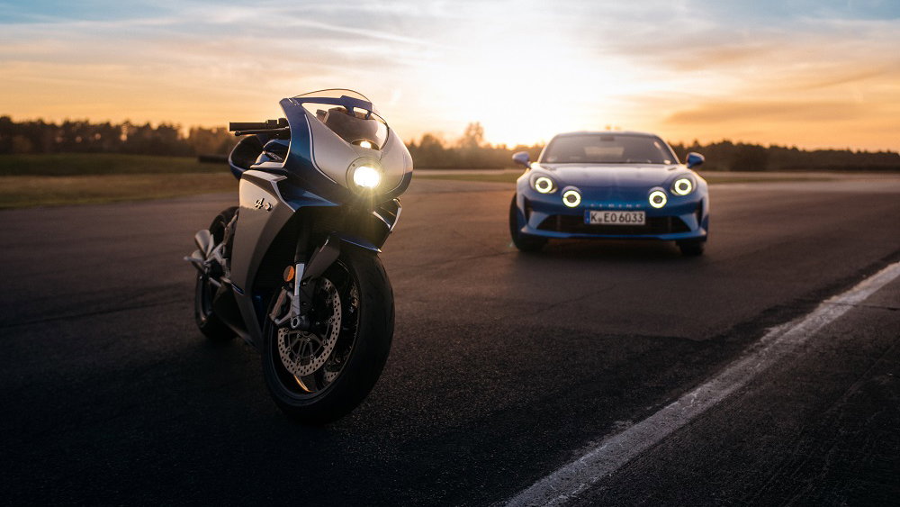 Superveloce Alpine ambient 